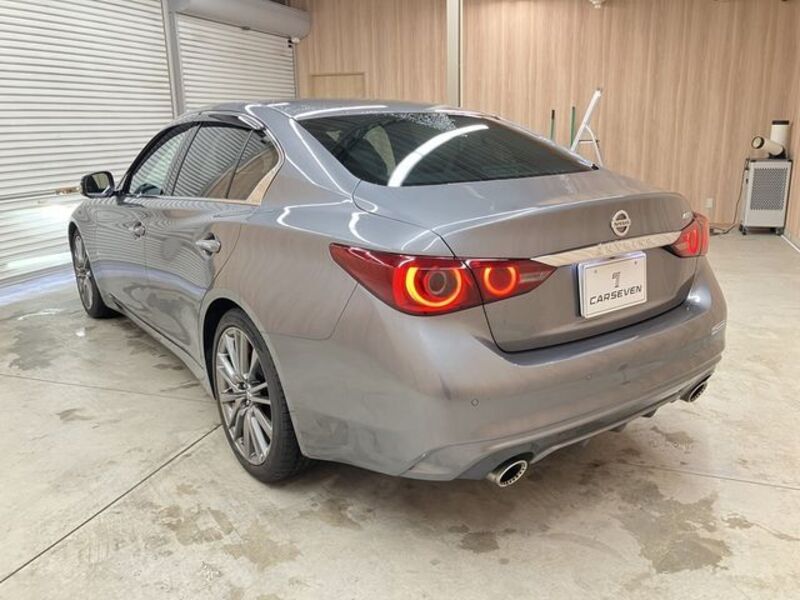SKYLINE