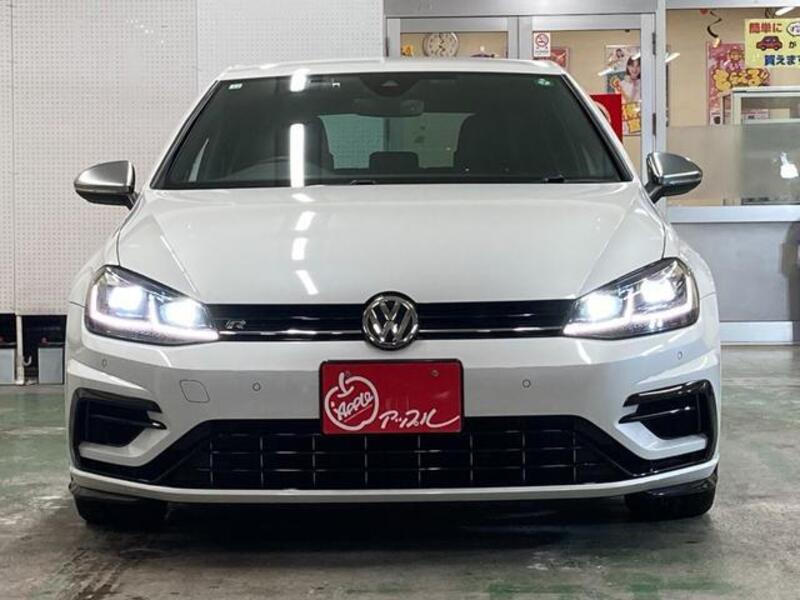 GOLF R