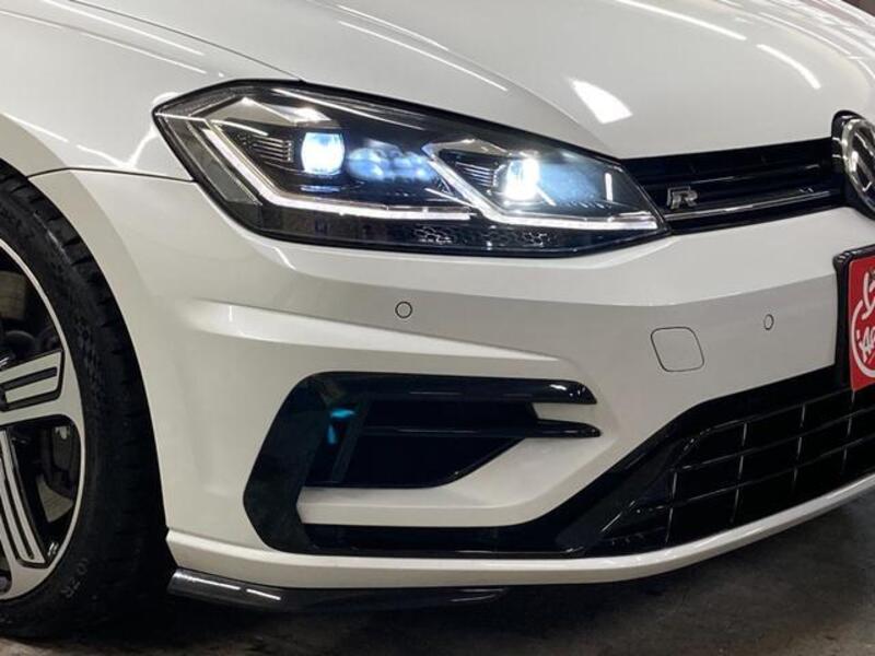GOLF R
