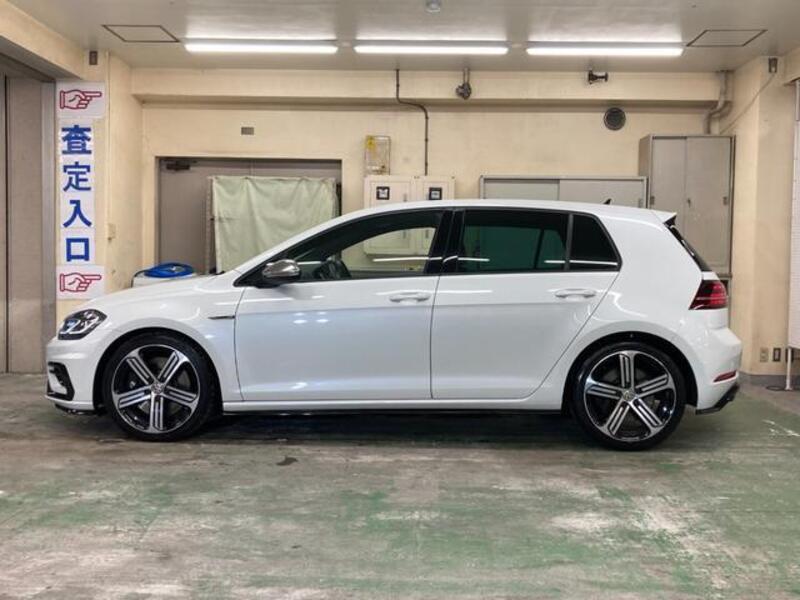 GOLF R