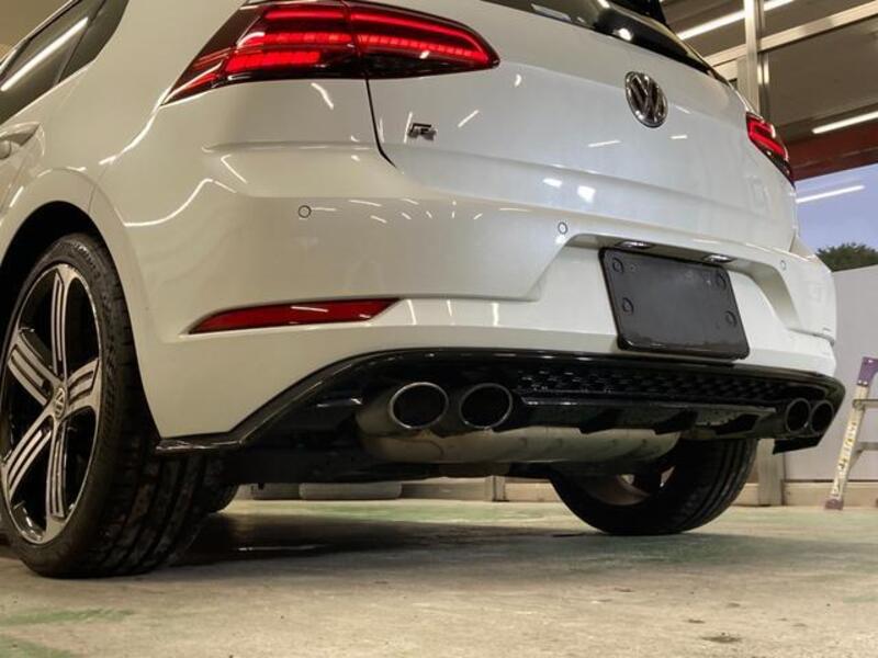 GOLF R