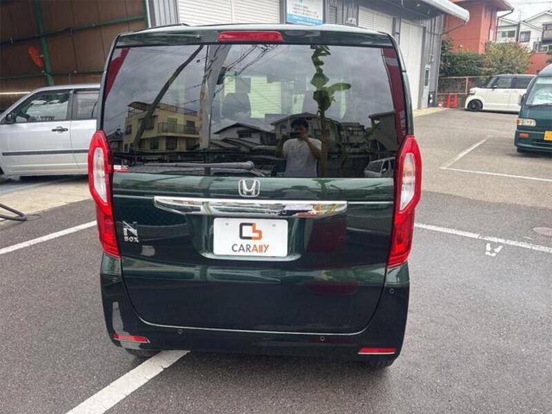 N BOX