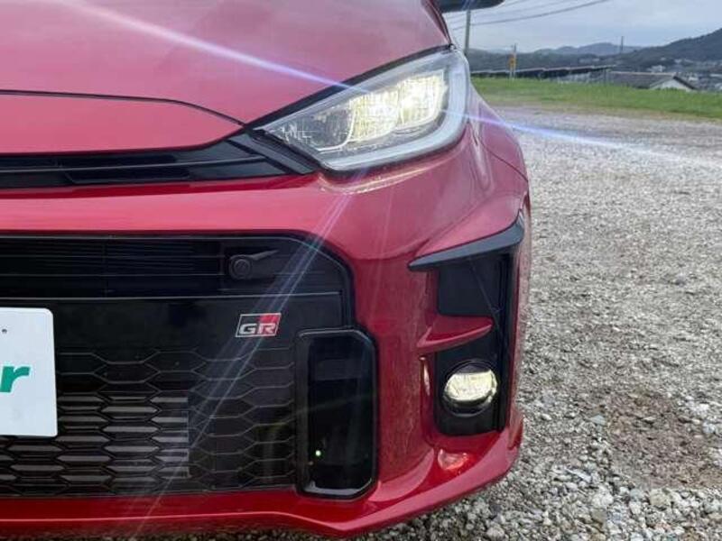 GR YARIS
