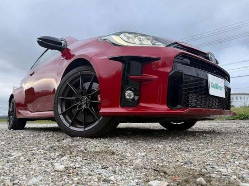 GR YARIS