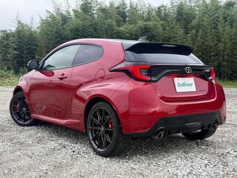 GR YARIS