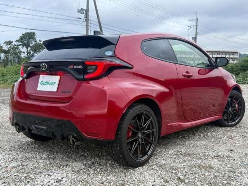 GR YARIS