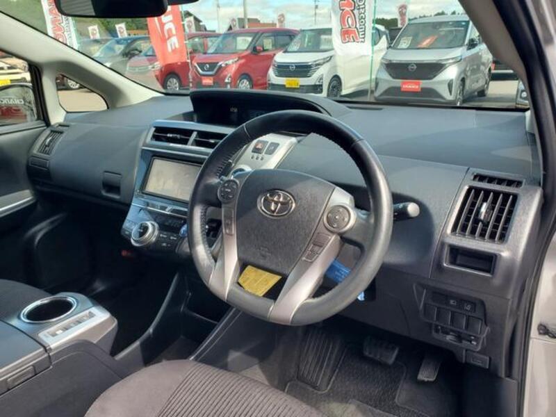 PRIUS ALPHA