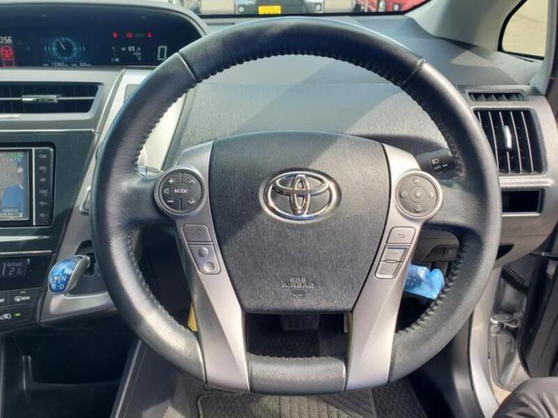 PRIUS ALPHA