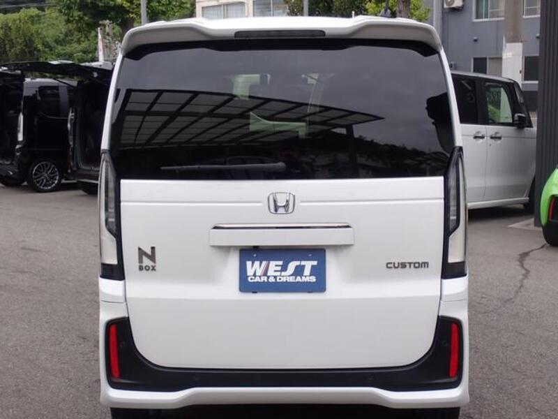 N BOX CUSTOM