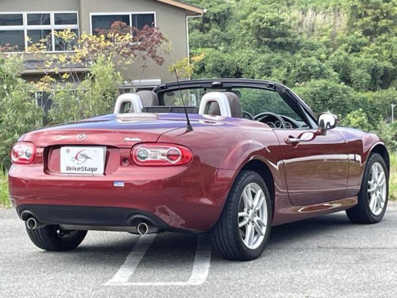 ROADSTER