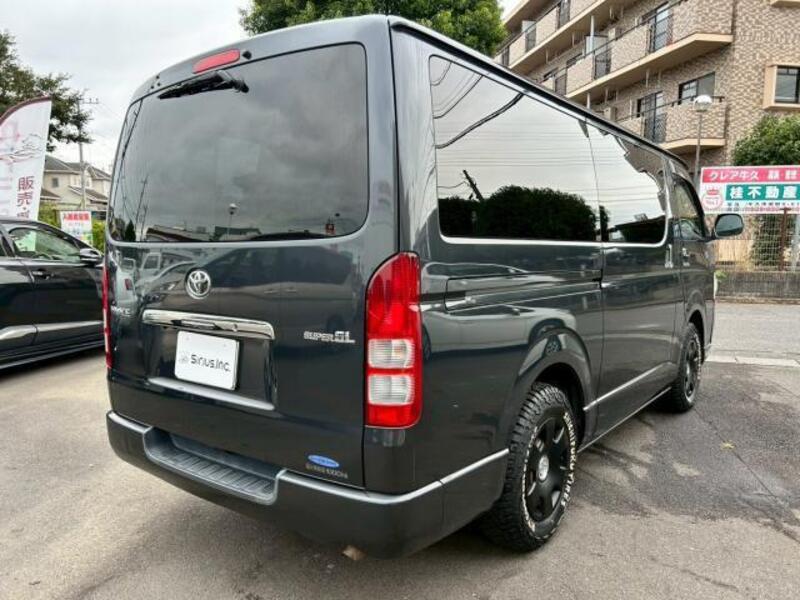 HIACE VAN