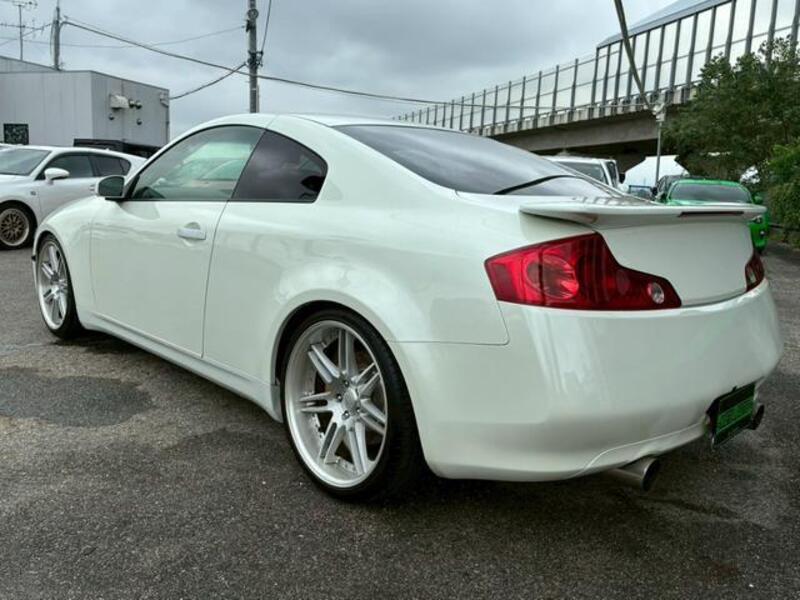 SKYLINE