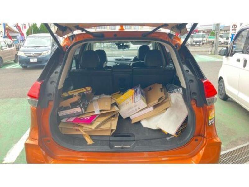 X-TRAIL