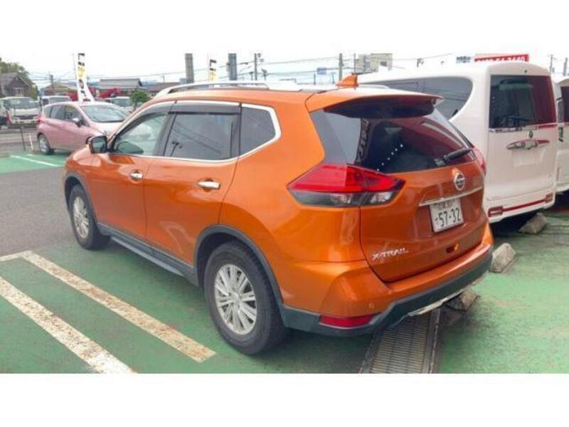 X-TRAIL