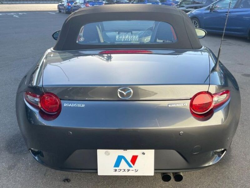 ROADSTER