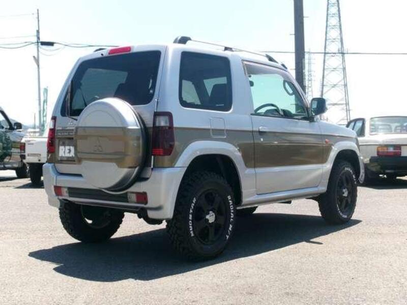 PAJERO MINI