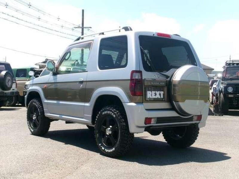 PAJERO MINI