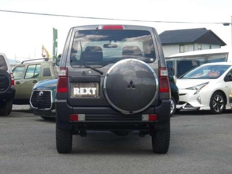 PAJERO MINI