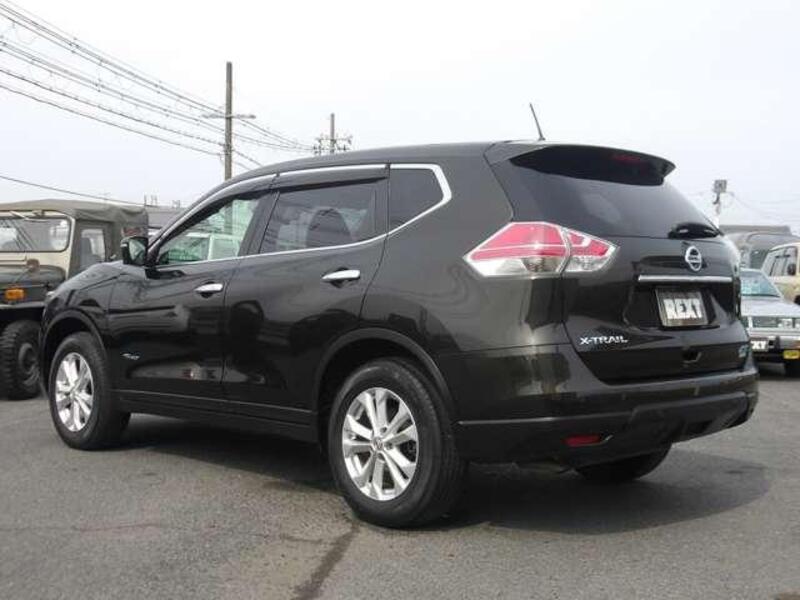 X-TRAIL