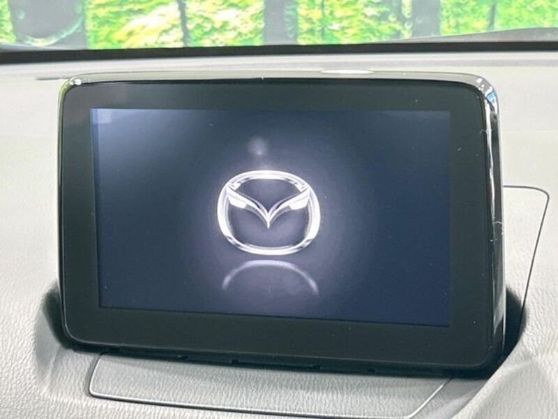 MAZDA2
