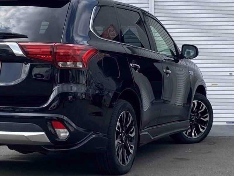OUTLANDER PHEV
