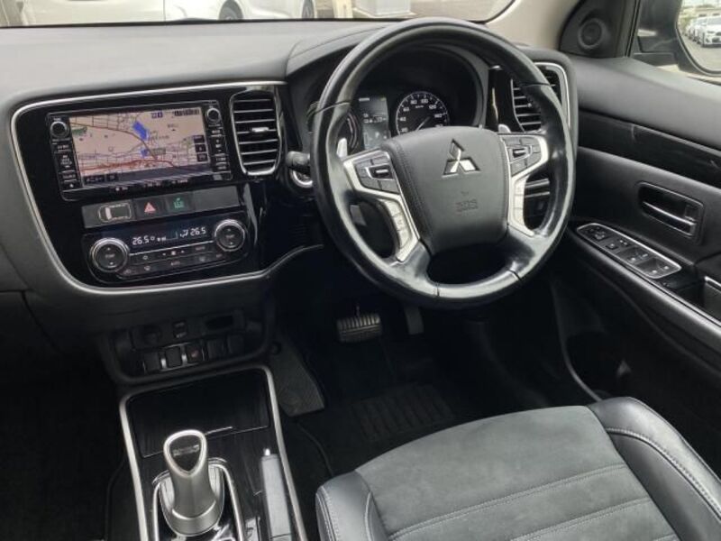OUTLANDER PHEV