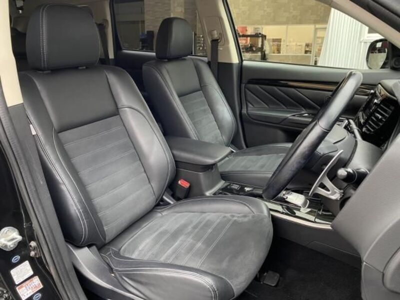 OUTLANDER PHEV