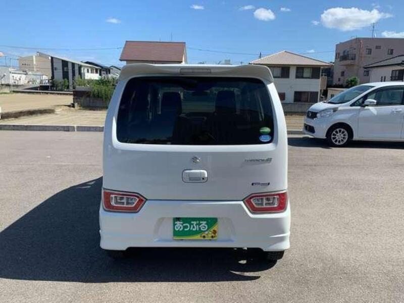 WAGON R