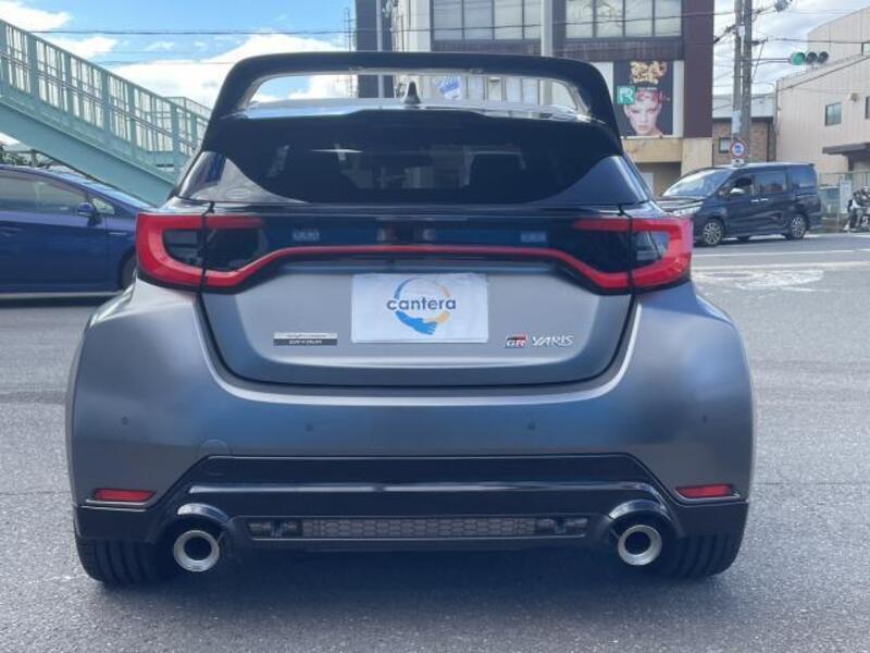 GR YARIS