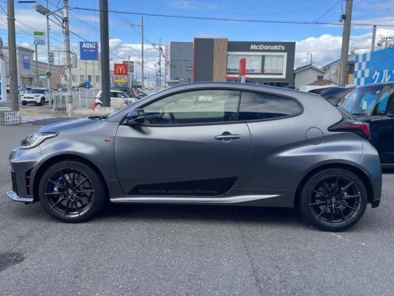 GR YARIS