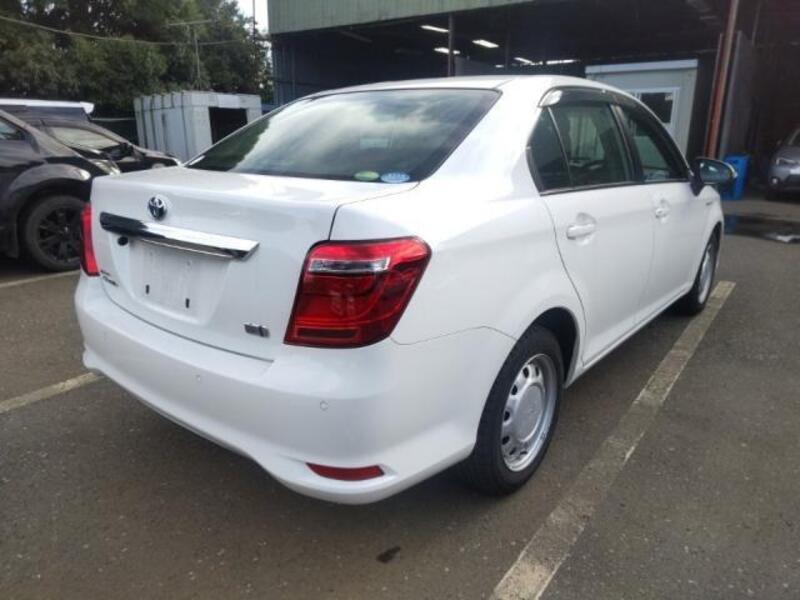COROLLA AXIO