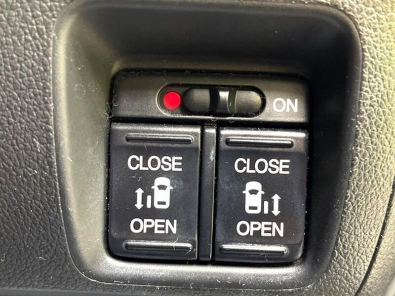 N BOX