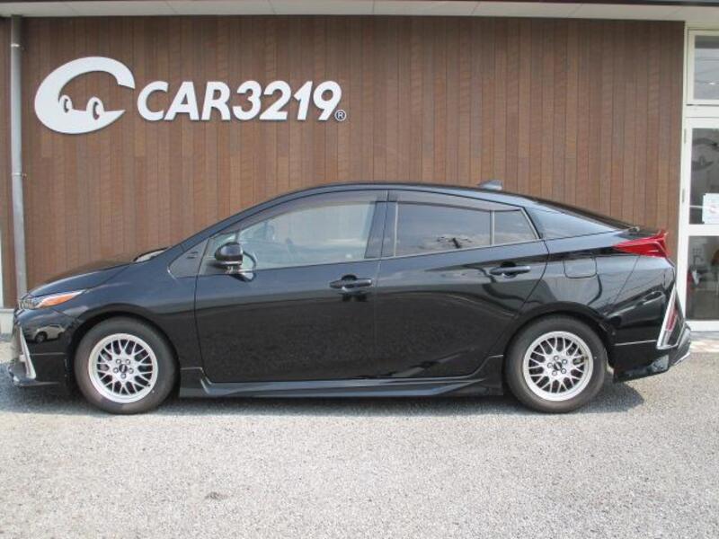 PRIUS PHV