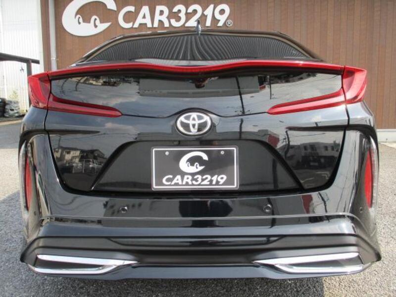 PRIUS PHV