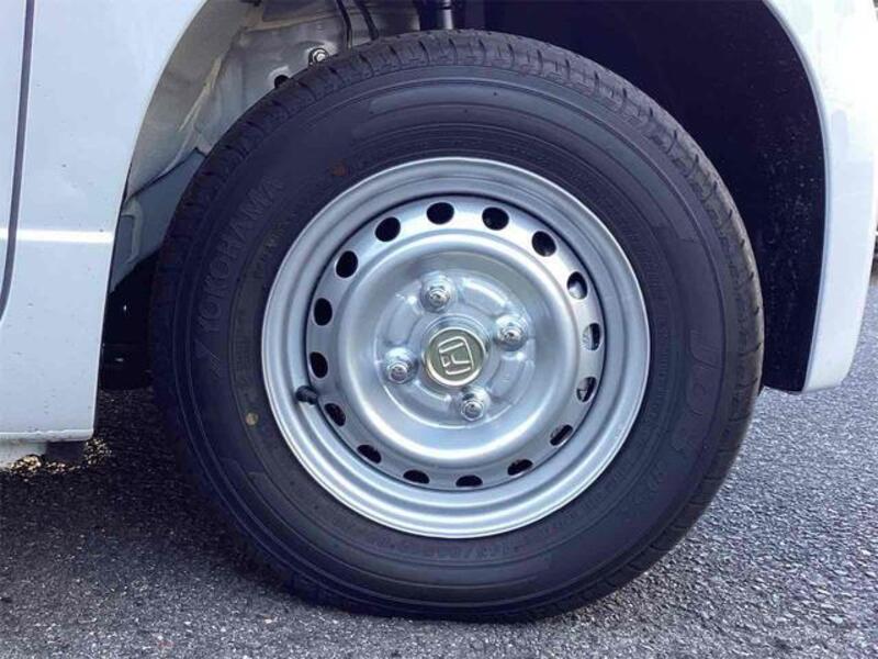 N-VAN