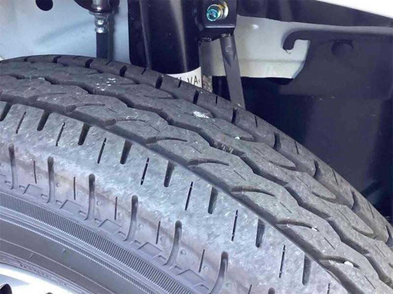 N-VAN