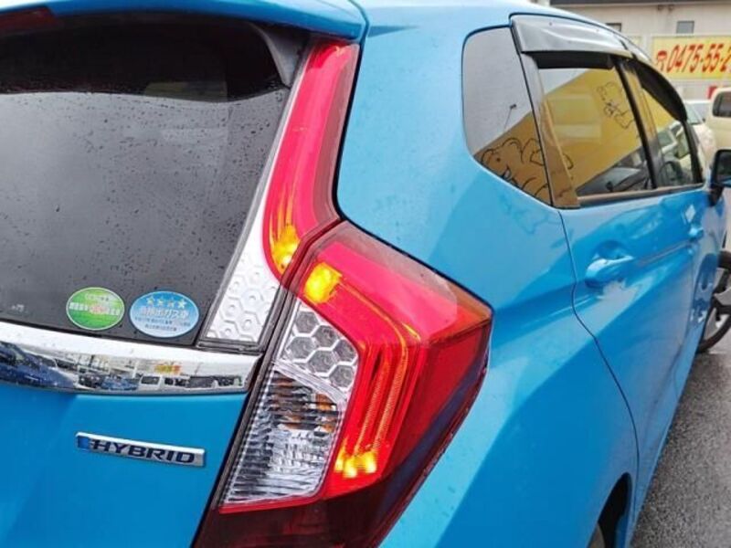 FIT HYBRID