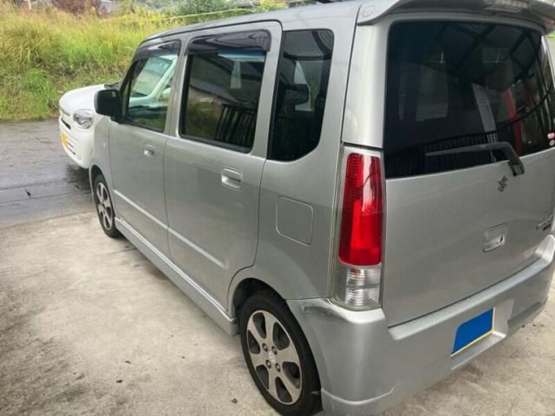 WAGON R