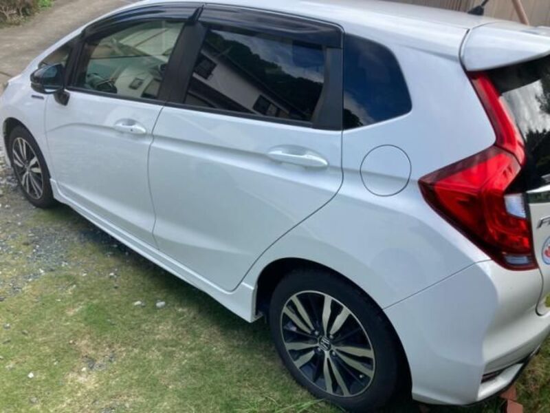 FIT HYBRID