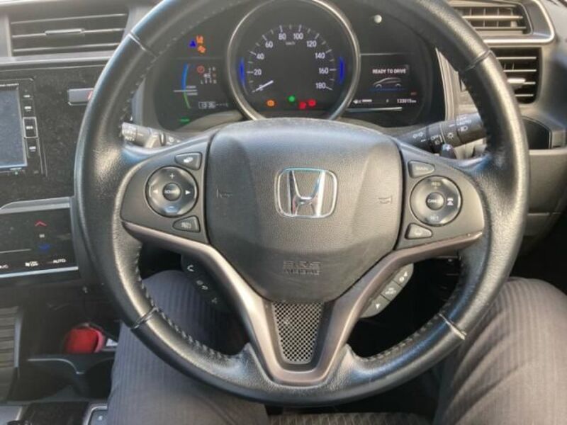 FIT HYBRID