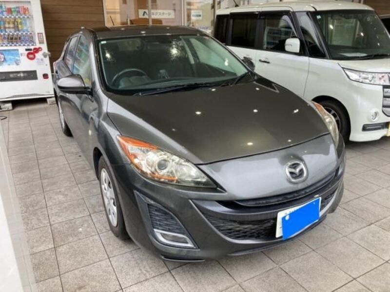 MAZDA AXELA SPORTS