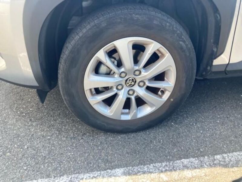 YARIS CROSS