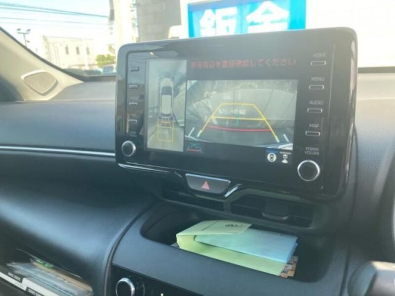 YARIS CROSS