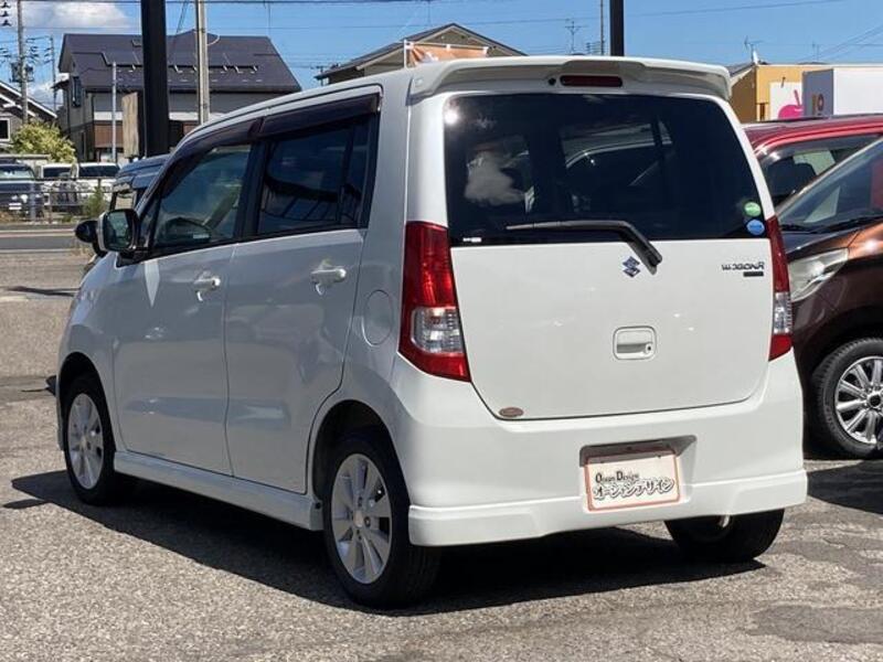 WAGON R