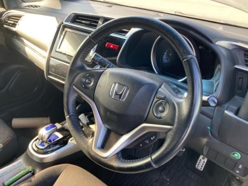 FIT HYBRID