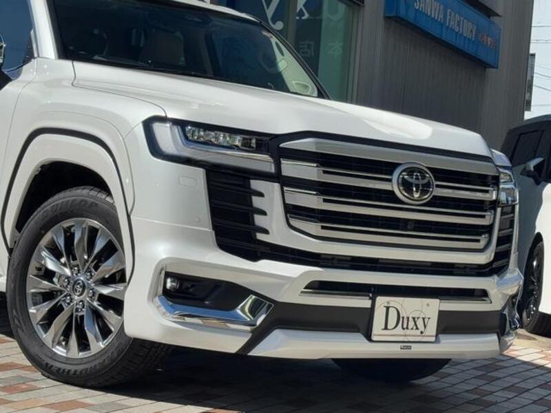LAND CRUISER