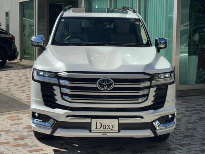 LAND CRUISER