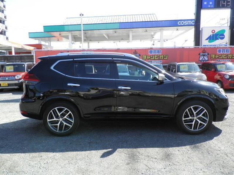 X-TRAIL