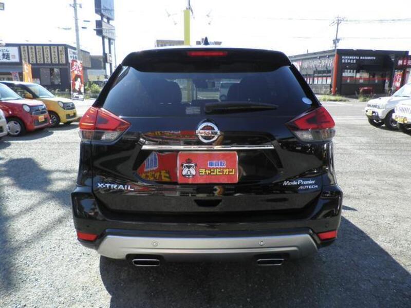 X-TRAIL