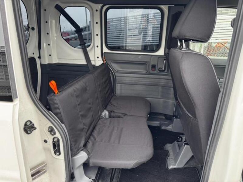 N-VAN